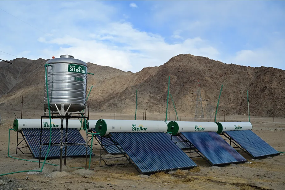 Insulated water tanks
